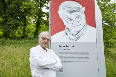 Peter Turrini besucht den Glücksparcours