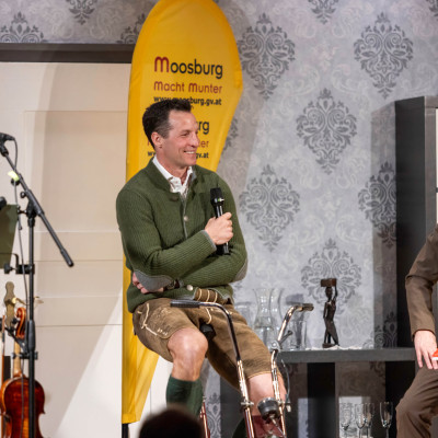 moosburg helfrieds strenge kammer-36