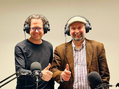 Vom erfolgreichen Wörthersee-Film-Business zum Neuanfang mit Sinn-Arbeit: Der Moosburger Michael Kraiger zu Gast im Glücksradio Moosburg